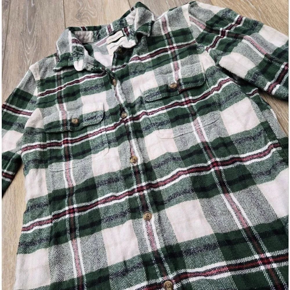 American Eagle Ahh-mazingly Soft plaid button up shirt xmas green white red xs